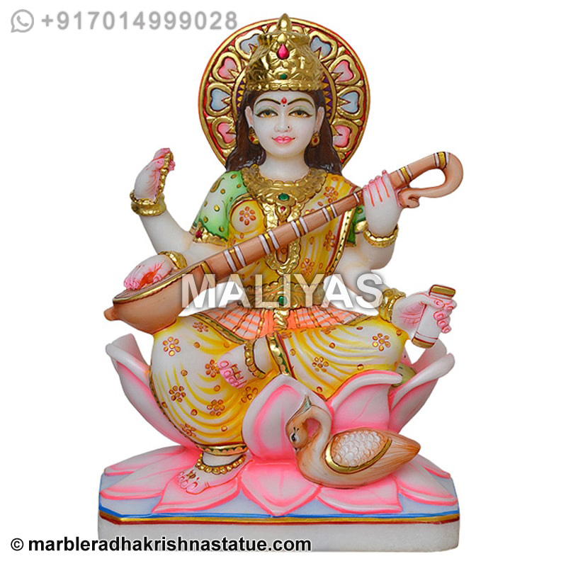 Beautiful Saraswati Maa Statue